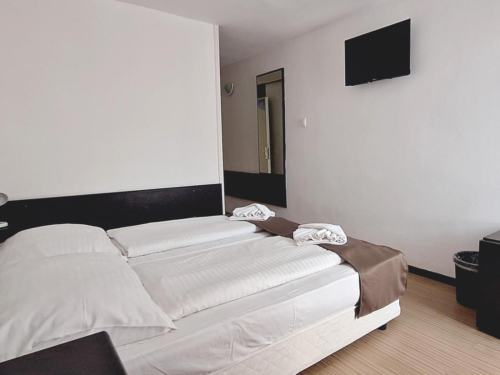 Hotel Hungaria ชิโอฟก ภายนอก รูปภาพ