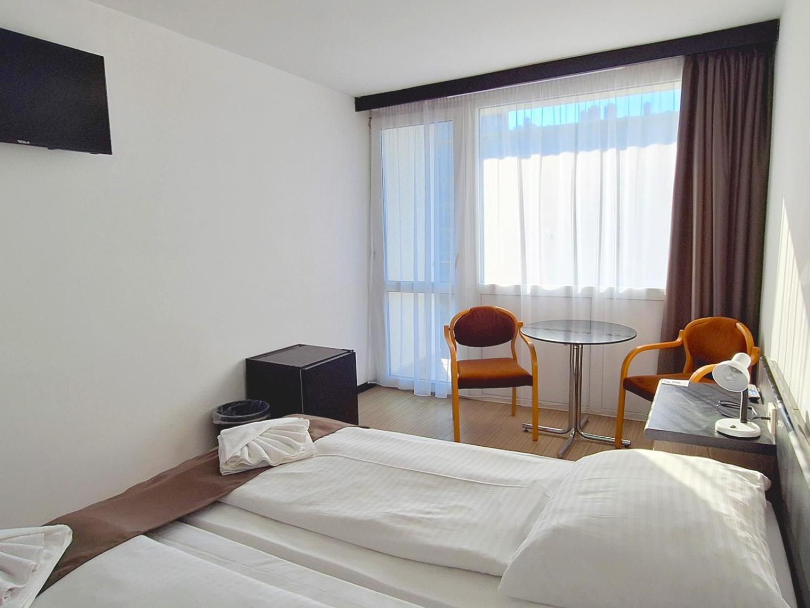 Hotel Hungaria ชิโอฟก ภายนอก รูปภาพ